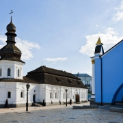 Bij de St. Michael kathedraal